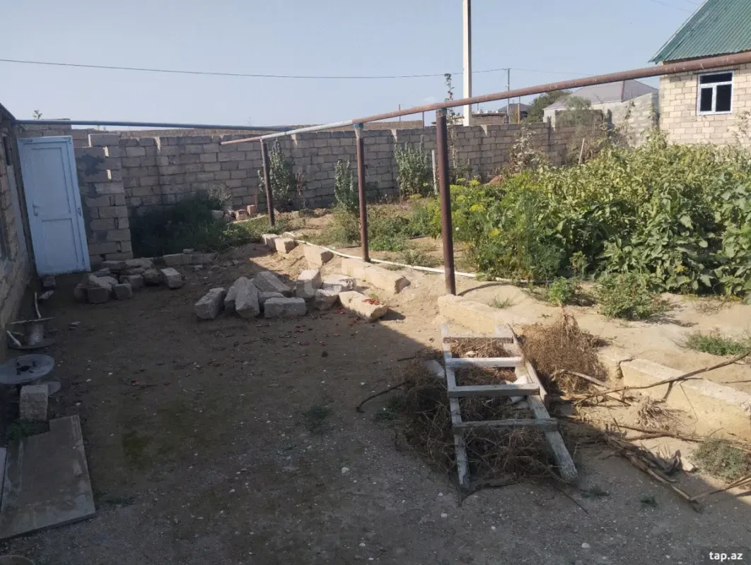 Satılır 2 otaqlı həyət evi 70 m²