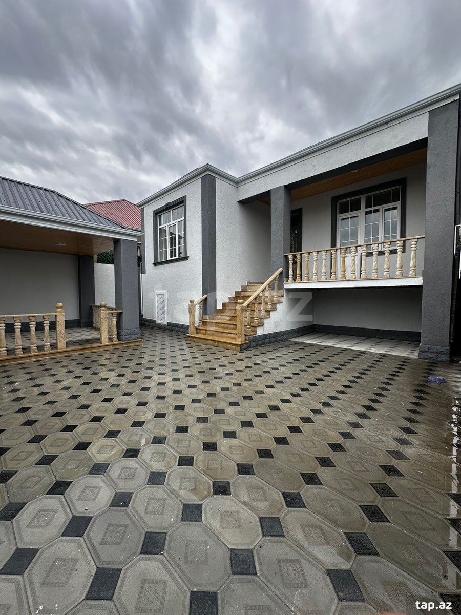 Satılır 4 otaqlı həyət evi 100 m²
