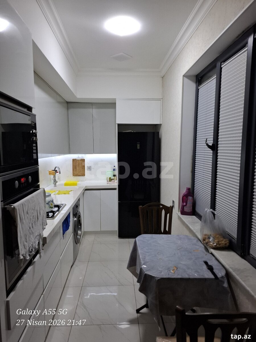 Kirayə verilir 3 otaqlı yeni tikili 90 m²