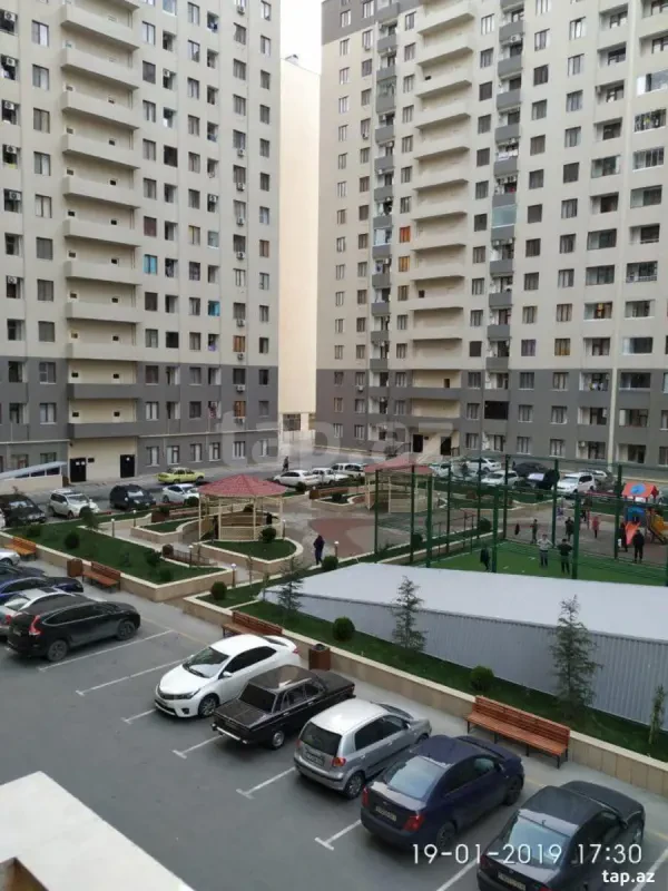 Satılır 3 otaqlı yeni tikili 67 m²