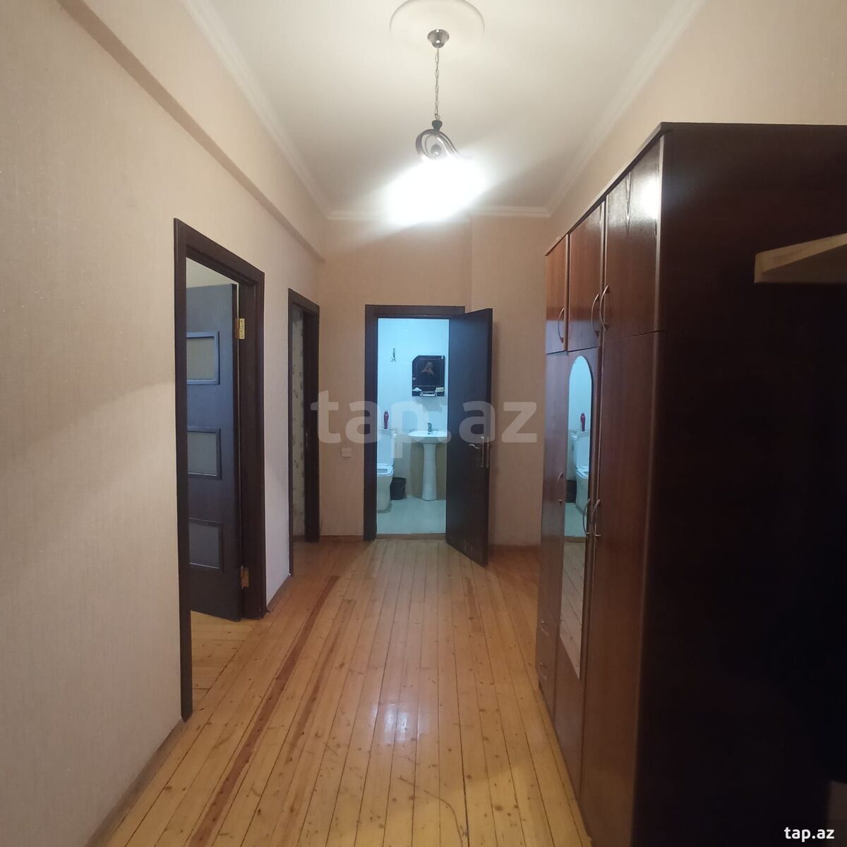 Kirayə verilir 2 otaqlı yeni tikili 80 m²