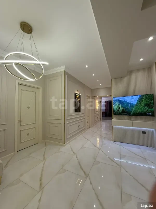 Satılır 3 otaqlı yeni tikili 137 m²