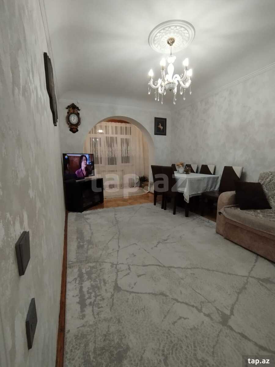 Satılır 3 otaqlı mənzil 60 m²