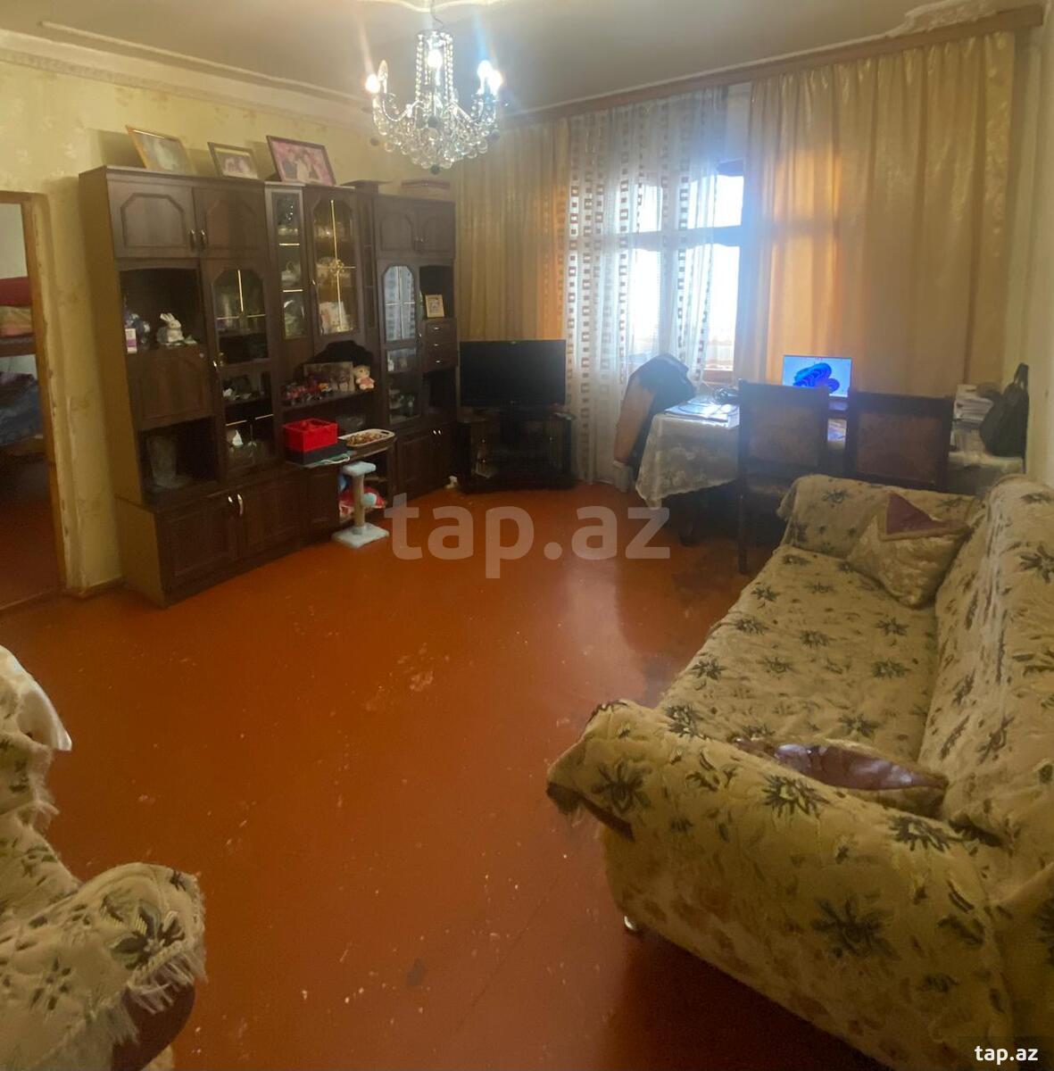 Satılır 4 otaqlı mənzil 90 m²