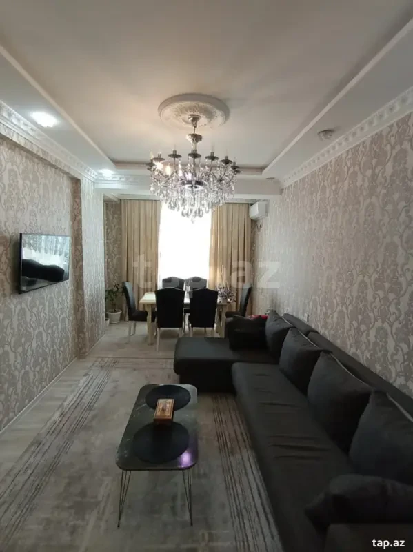 Kirayə verilir 2 otaqlı yeni tikili 80 m²