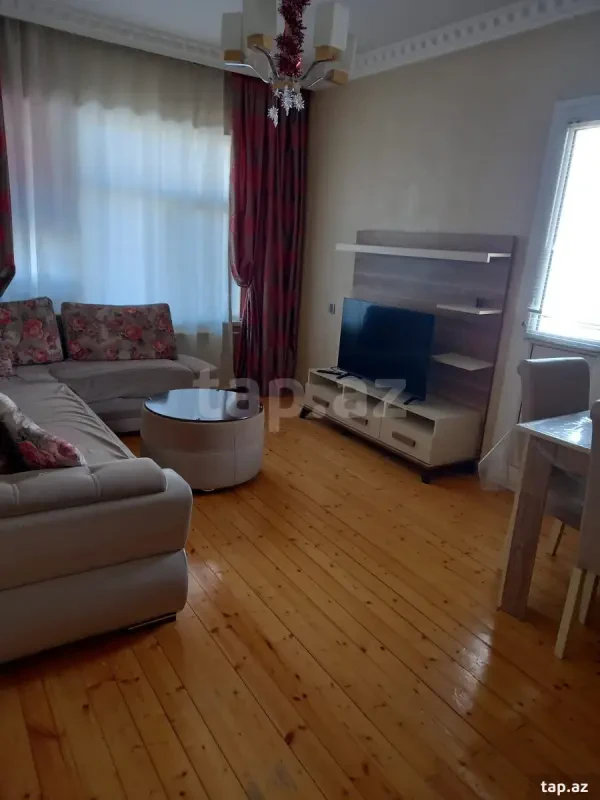 Kirayə verilir 2 otaqlı mənzil 50 m²