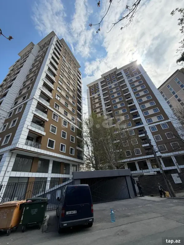 Satılır 2 otaqlı yeni tikili 82 m²