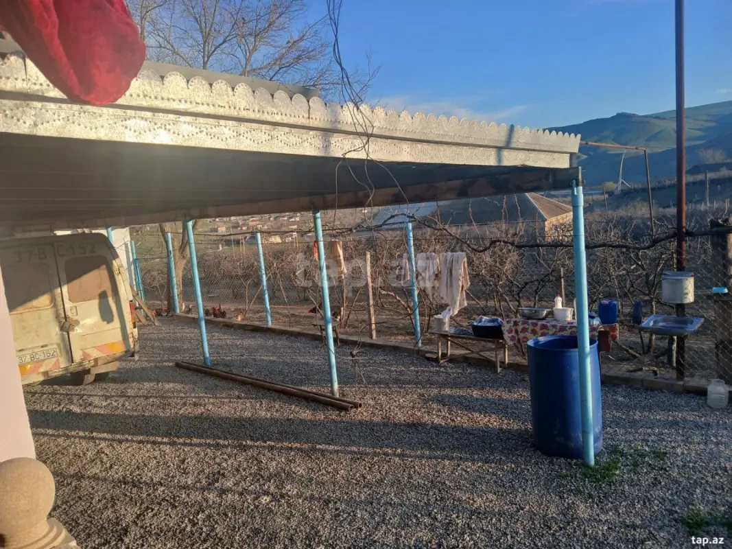 Satılır 4 otaqlı həyət evi 90 m²