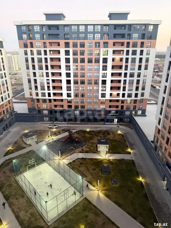 Kirayə verilir 2 otaqlı yeni tikili 70 m²
