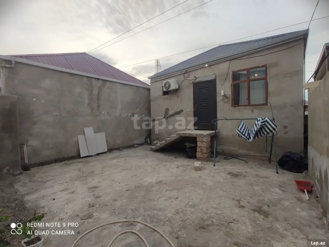 Satılır 2 otaqlı həyət evi 60 m²