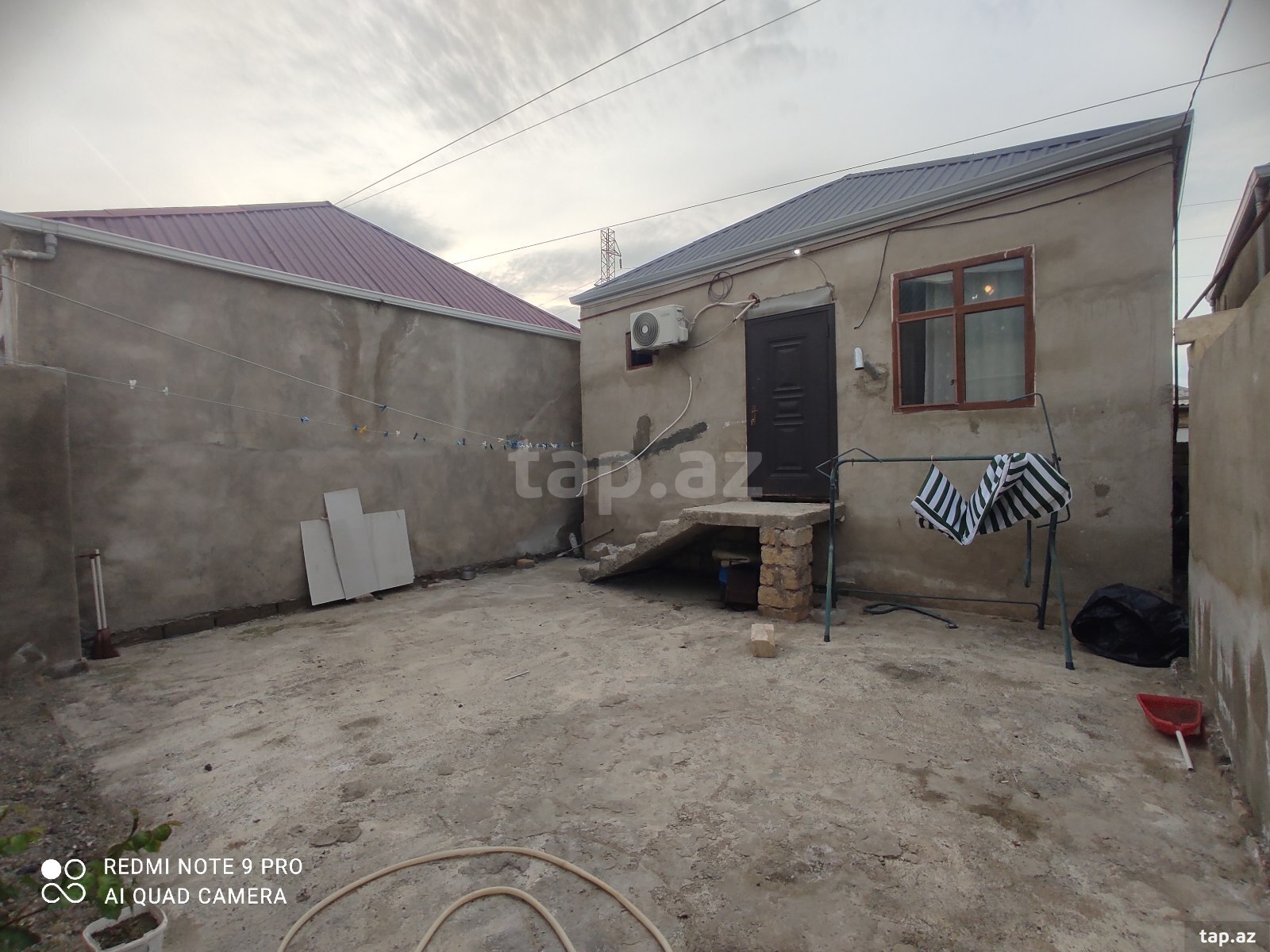 Satılır 2 otaqlı həyət evi 60 m²