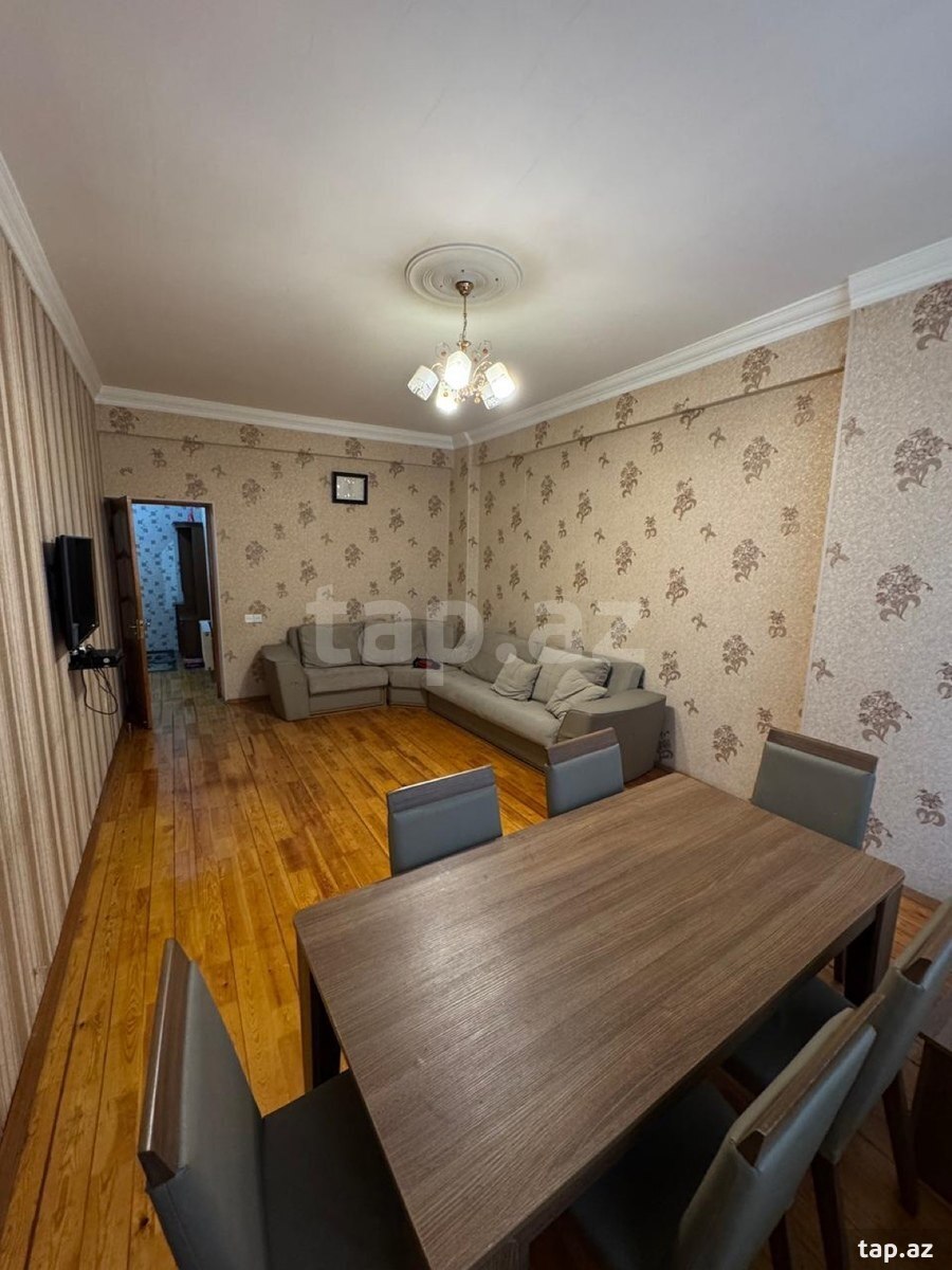 Kirayə verilir 3 otaqlı yeni tikili 80 m²