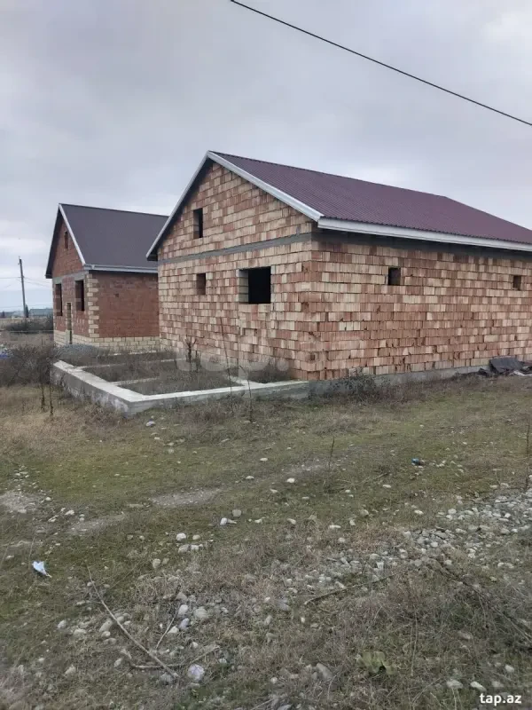 Satılır 3 otaqlı həyət evi 85 m²