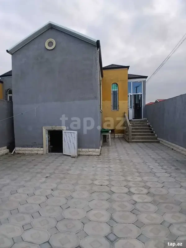 Satılır 3 otaqlı həyət evi 73 m²