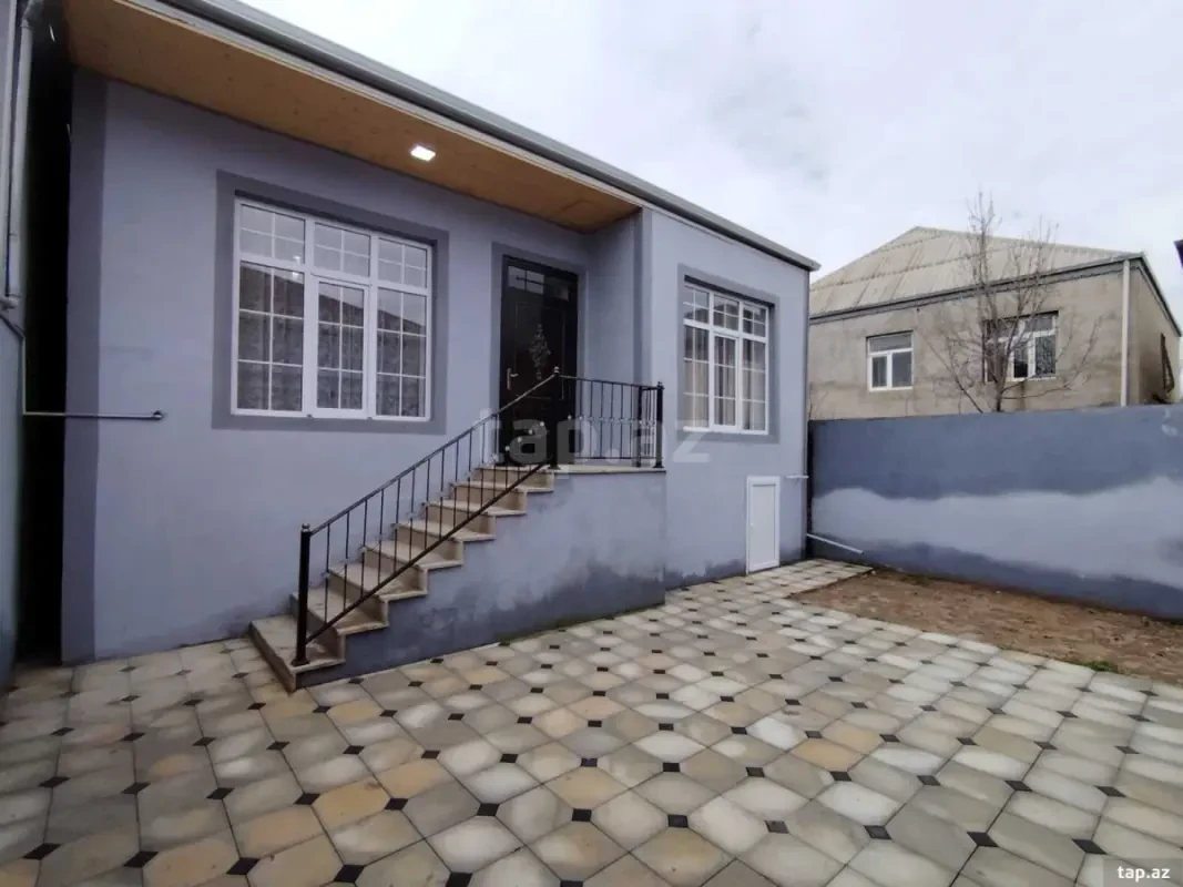 Satılır 4 otaqlı həyət evi 100 m²