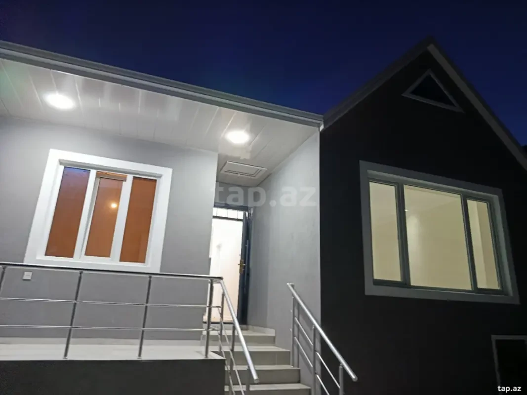 Satılır 4 otaqlı həyət evi 1.9 m²