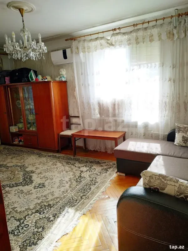 Kirayə verilir 2 otaqlı mənzil 45 m²