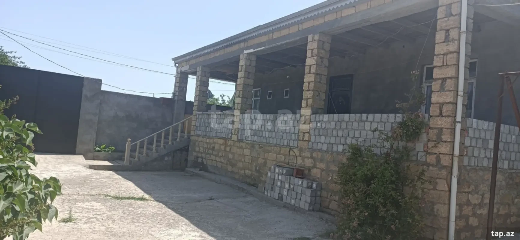 Satılır 5 otaqlı həyət evi 120 m²