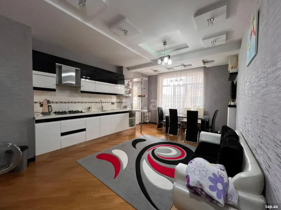 Kirayə verilir 2 otaqlı yeni tikili 150 m²