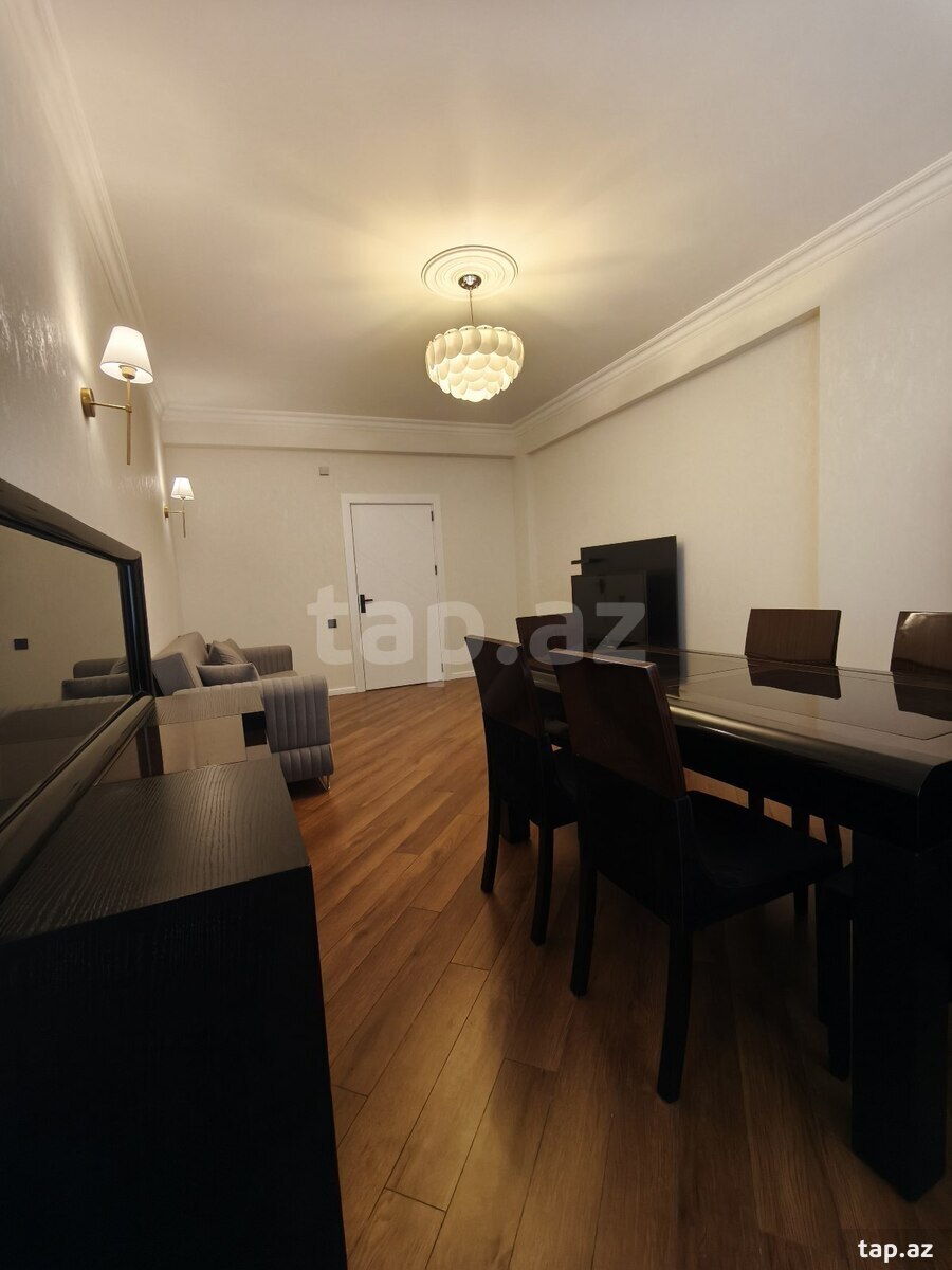 Kirayə verilir 3 otaqlı yeni tikili 110 m²