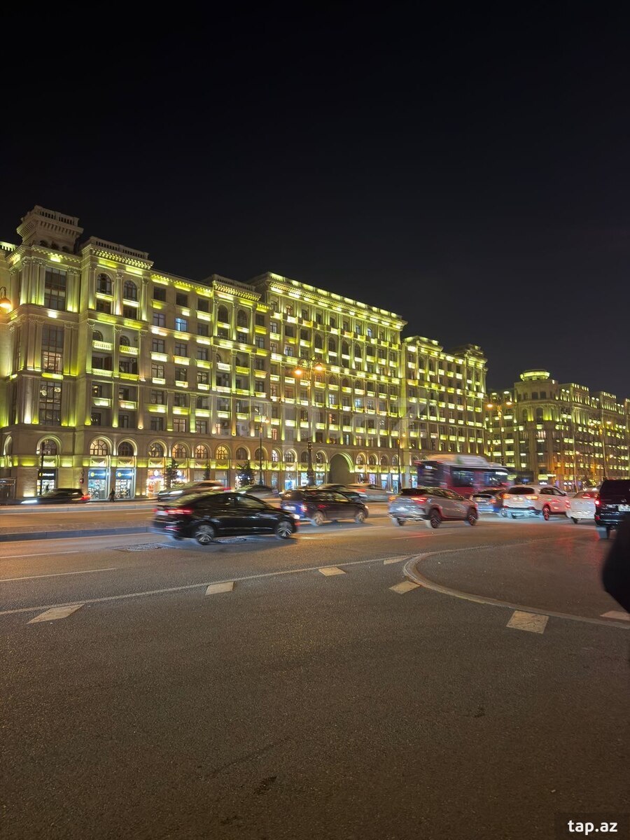 Satılır 3 otaqlı yeni tikili 105 m²