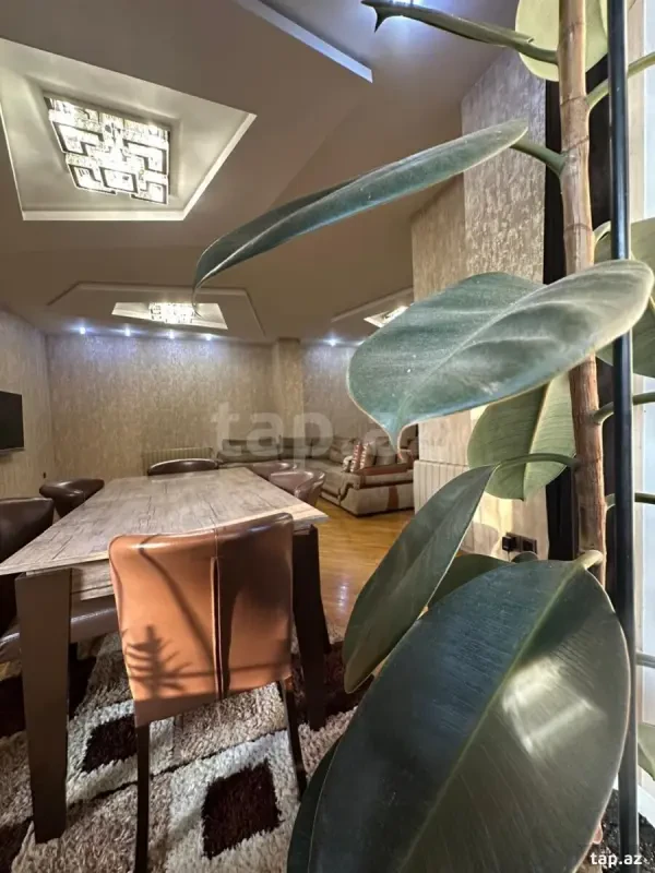 Satılır 4 otaqlı həyət evi 150 m²