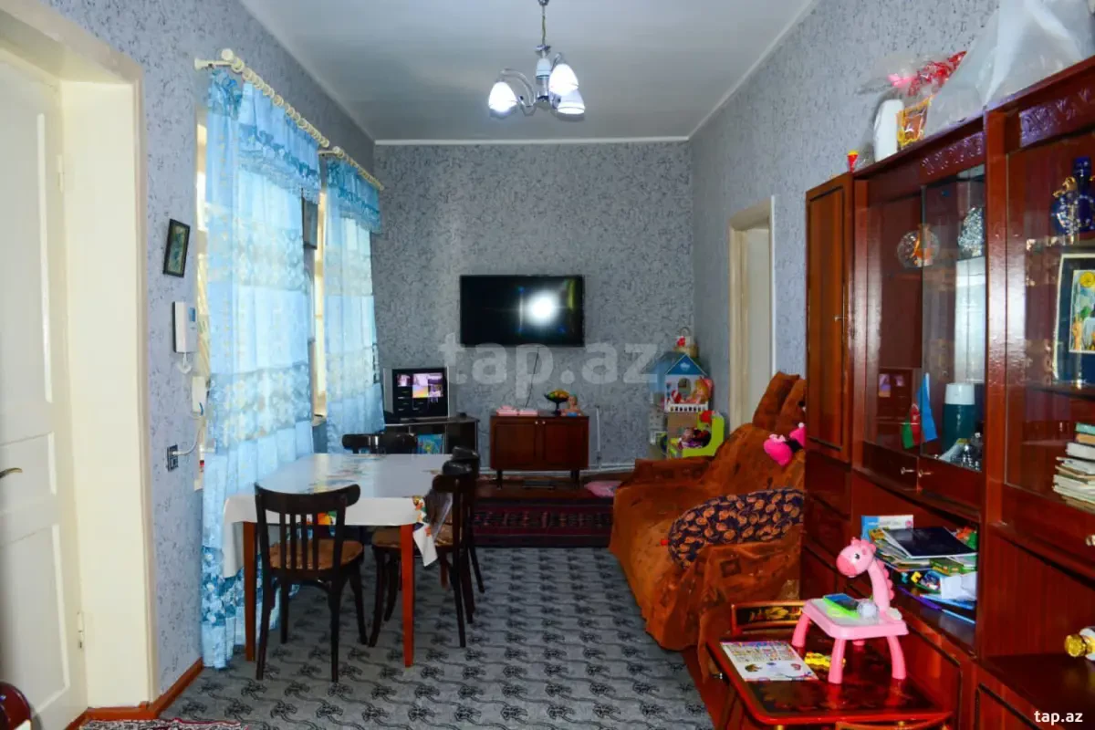 Satılır 4 otaqlı həyət evi 120 m²