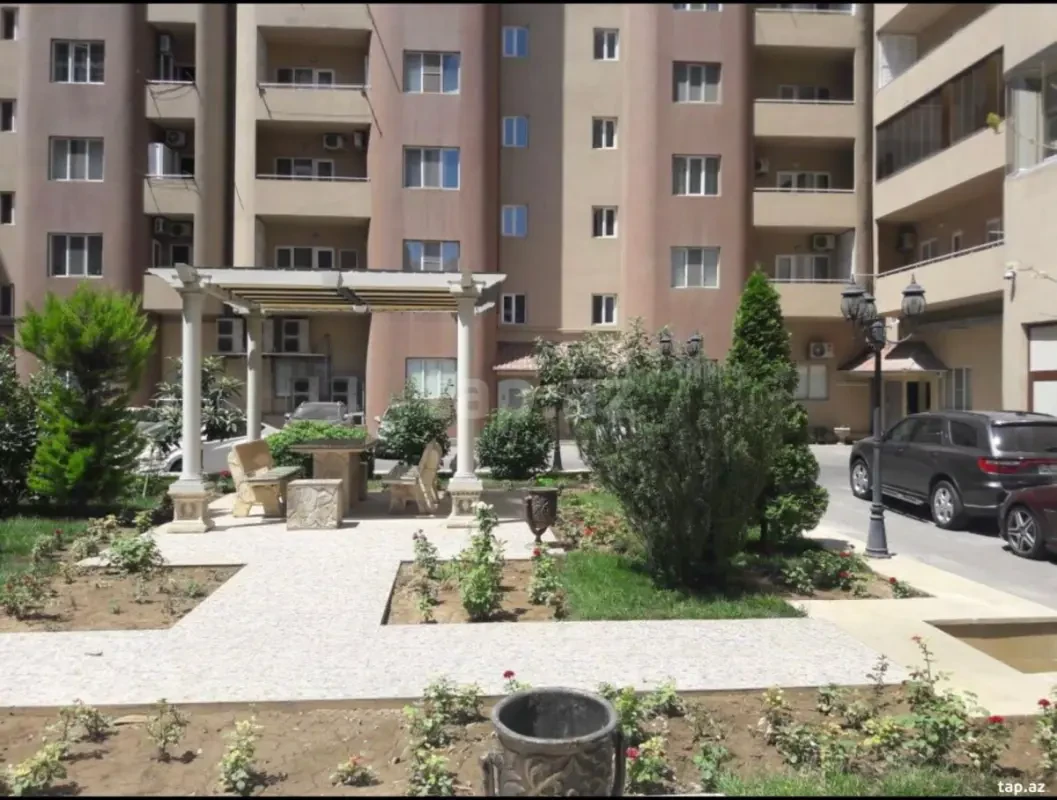 Kirayə verilir 2 otaqlı yeni tikili 65 m²