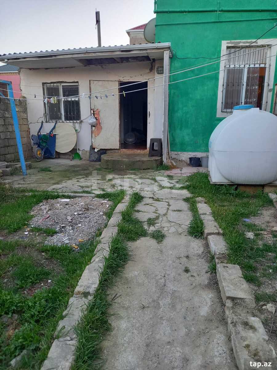 Satılır 3 otaqlı həyət evi 100 m²