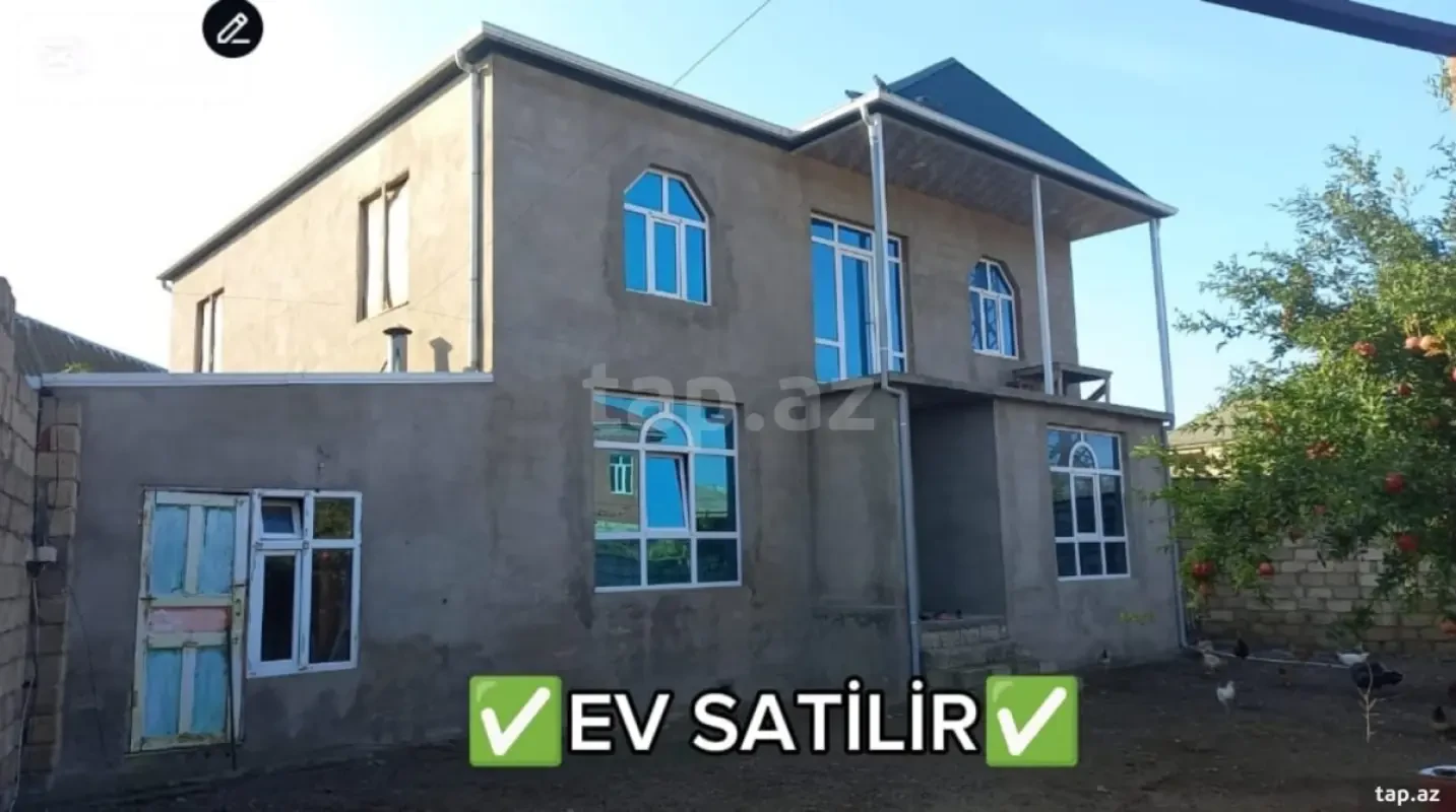 Satılır 7 otaqlı həyət evi 165 m²