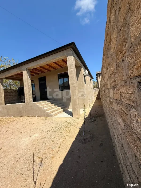 Satılır 5 otaqlı həyət evi 90 m²