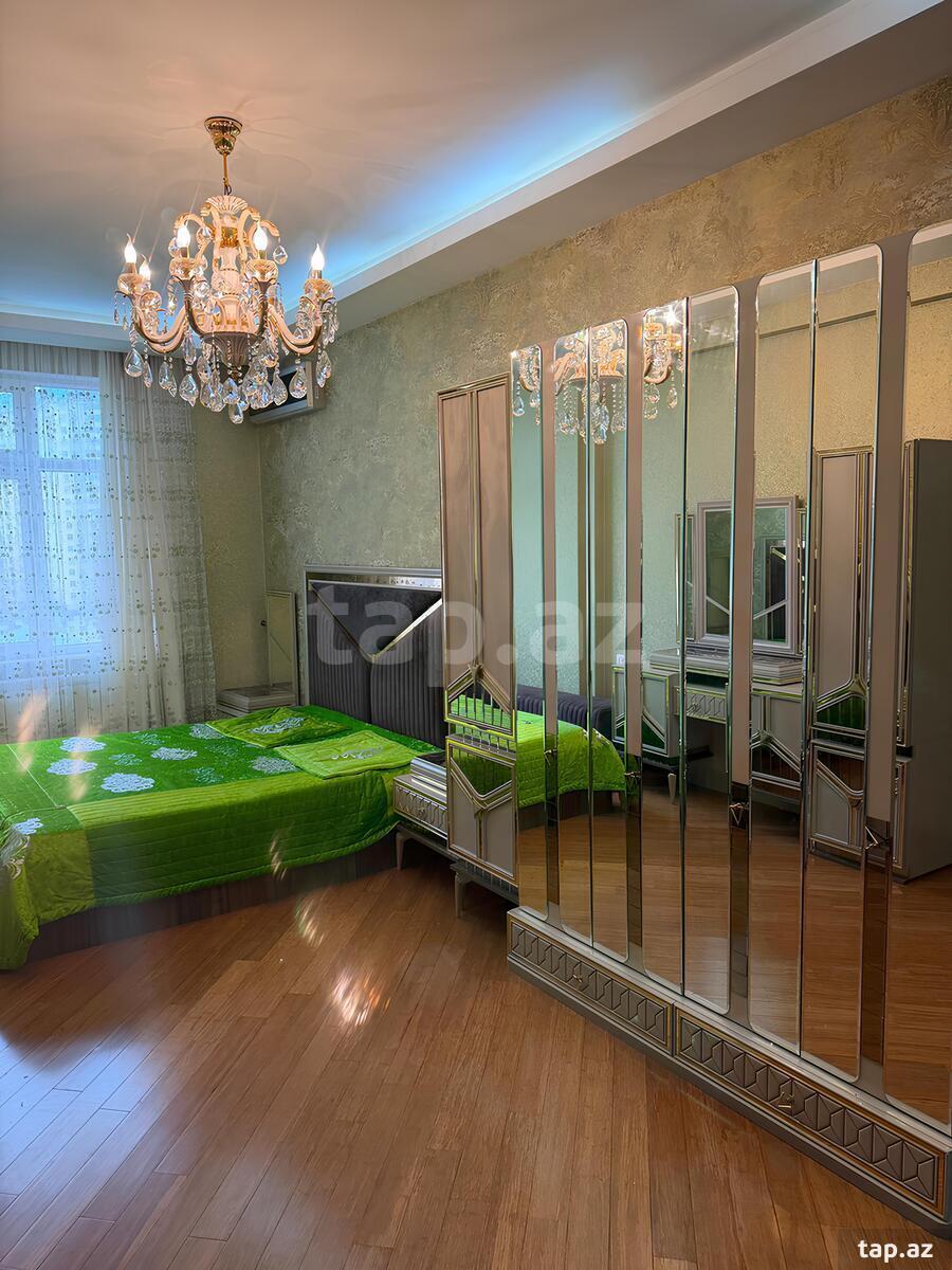 Kirayə verilir 3 otaqlı yeni tikili 150 m²