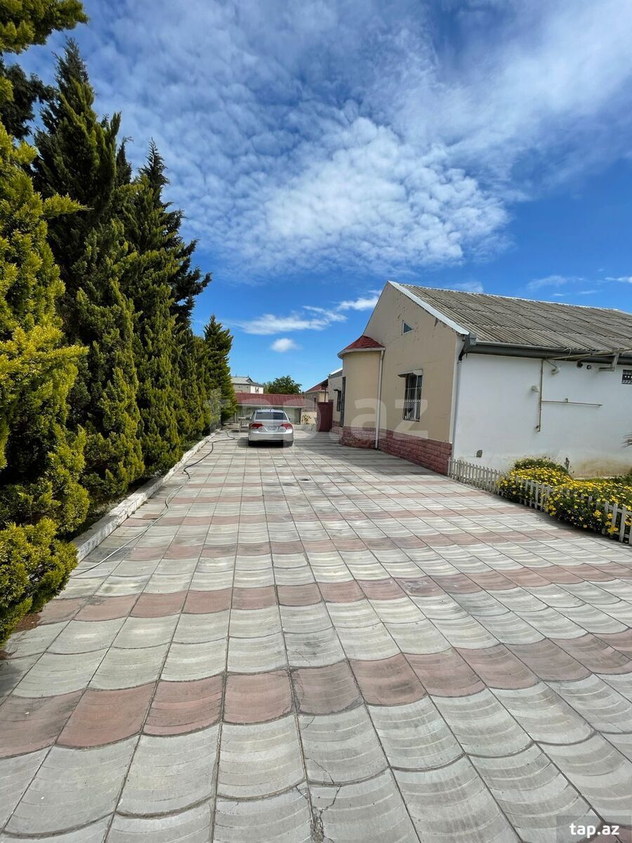 Satılır 7 otaqlı həyət evi 220 m²
