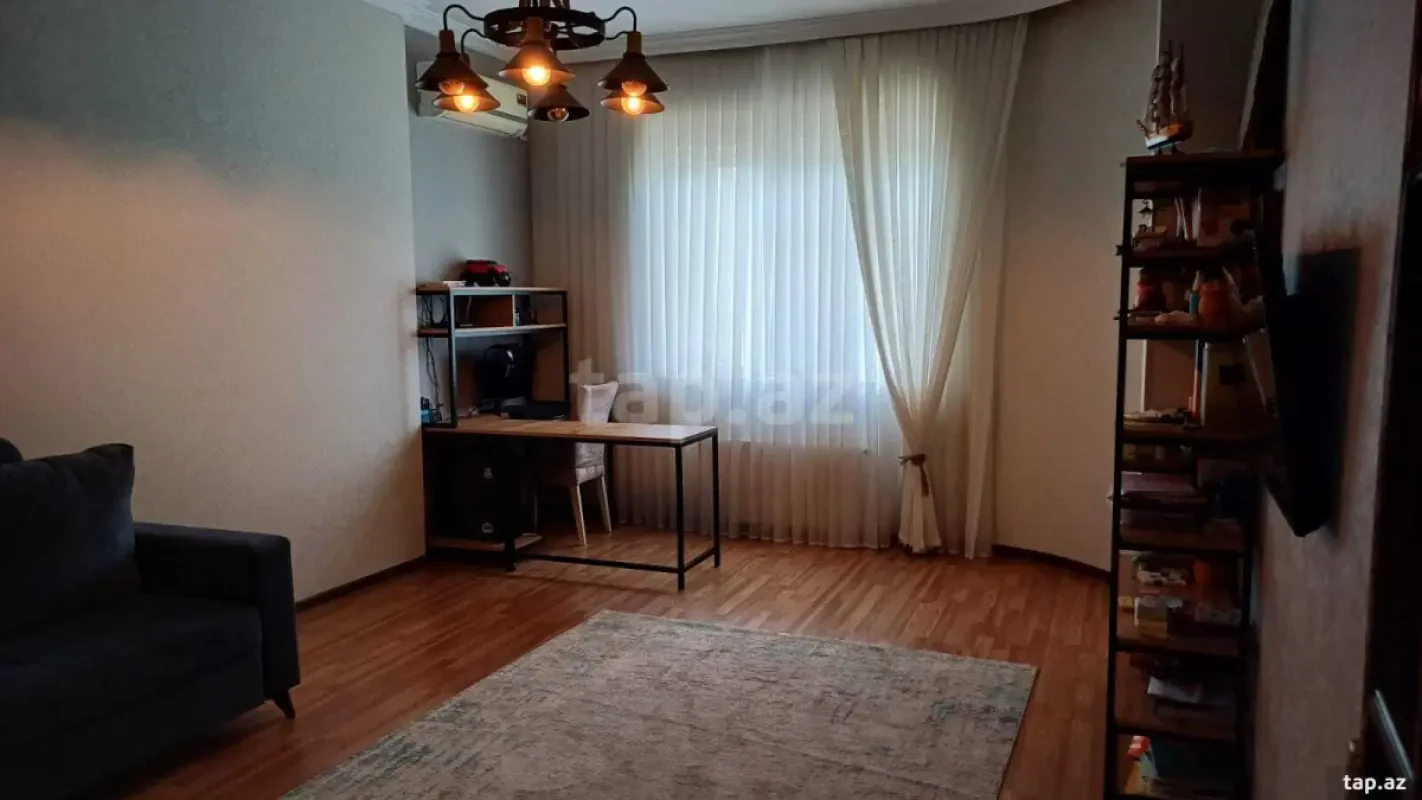 Satılır 2 otaqlı yeni tikili 76 m²