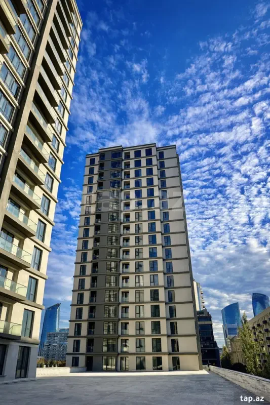 Satılır 4 otaqlı yeni tikili 209 m²