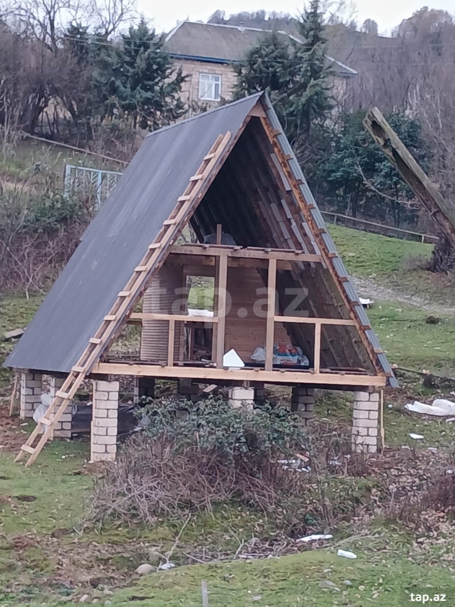 Satılır 2 otaqlı həyət evi 12 m²