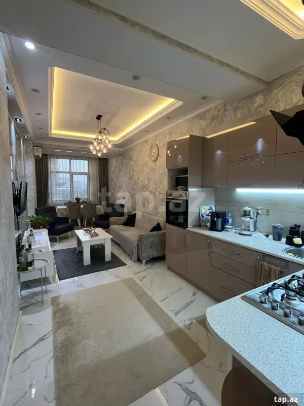 Kirayə verilir 3 otaqlı yeni tikili 120 m²