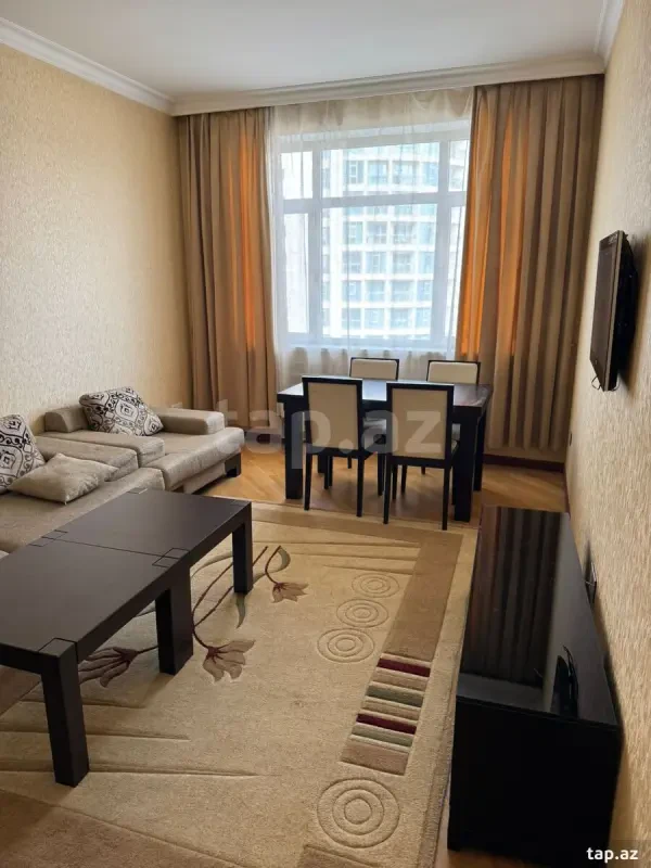 Kirayə verilir 2 otaqlı yeni tikili 85 m²