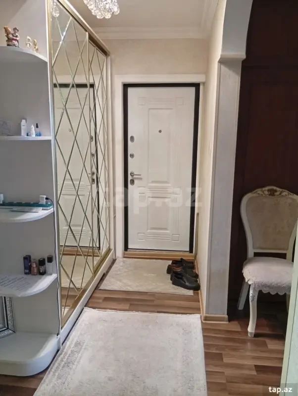 Satılır 3 otaqlı mənzil 68 m²