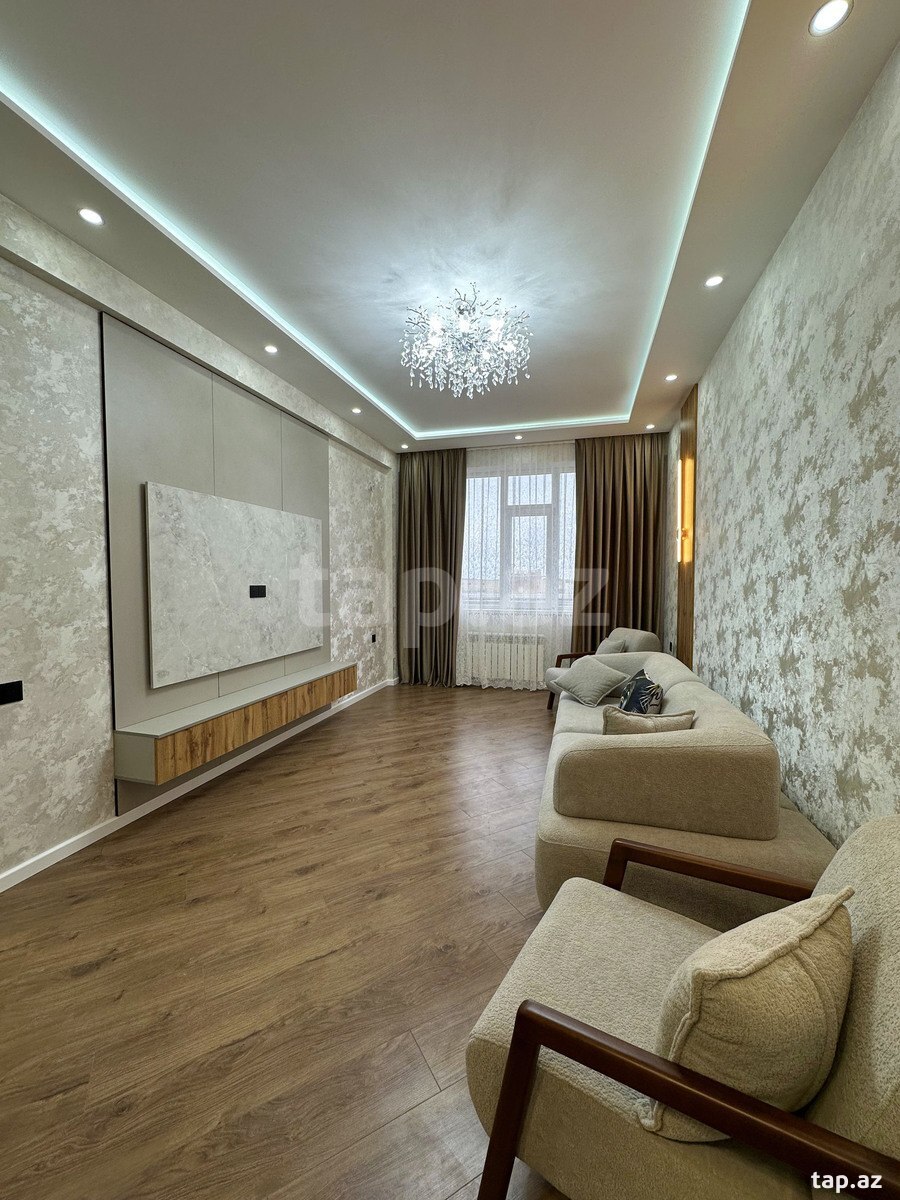 Satılır 3 otaqlı yeni tikili 80 m²