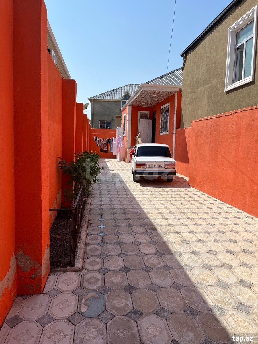 Satılır 4 otaqlı həyət evi 120 m²