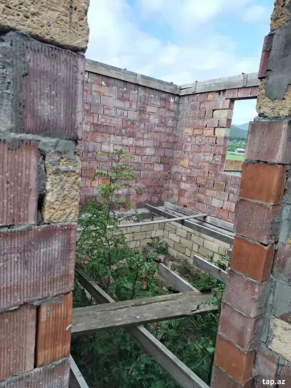 Satılır 4 otaqlı həyət evi 156 m²