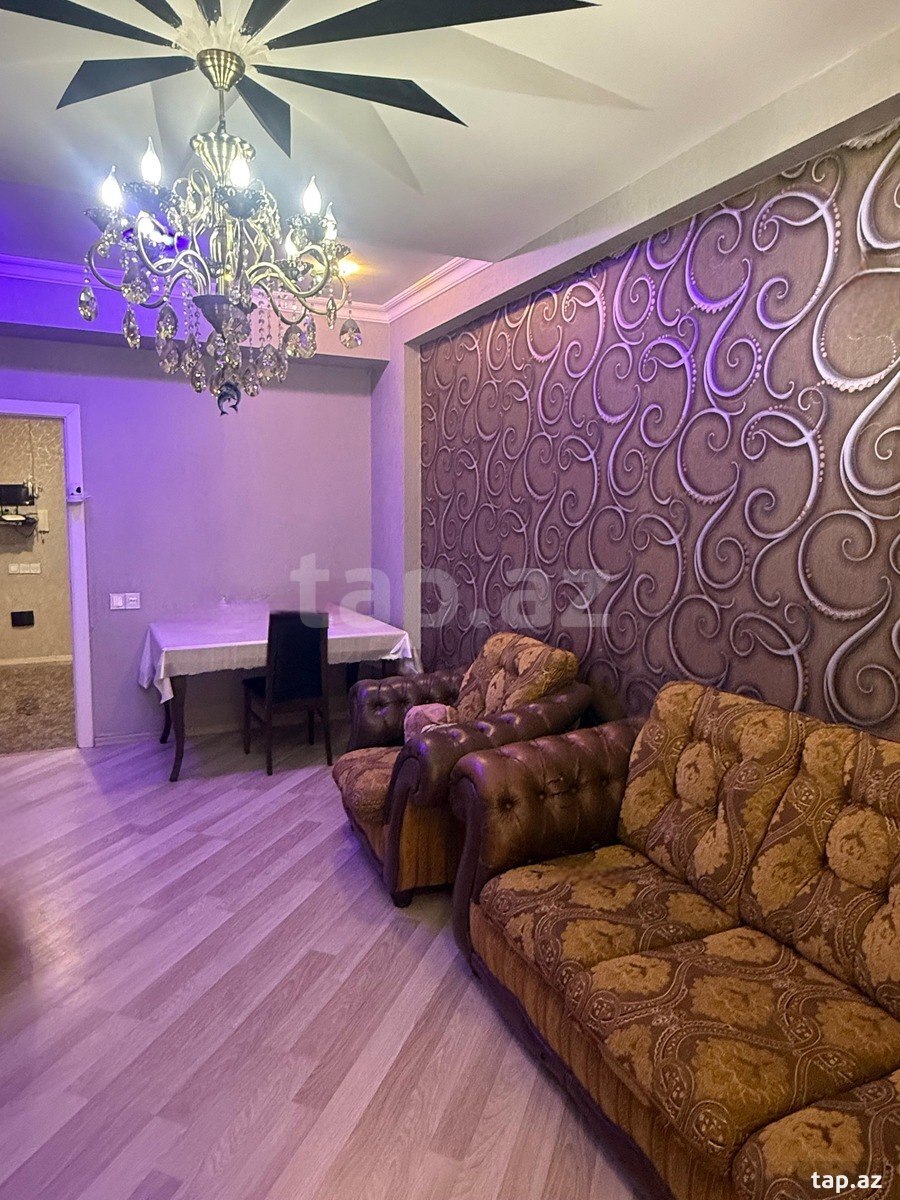 Kirayə verilir 2 otaqlı yeni tikili 80 m²