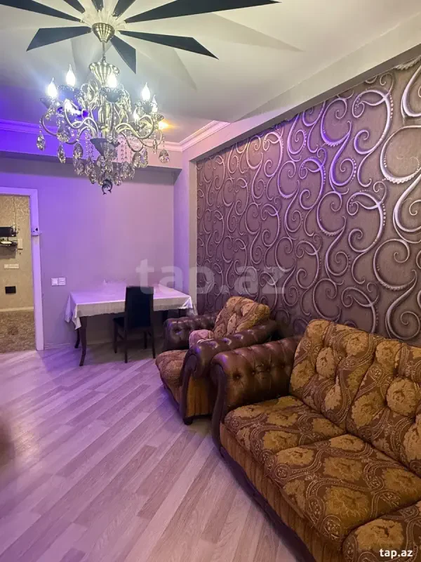Kirayə verilir 2 otaqlı yeni tikili 80 m²