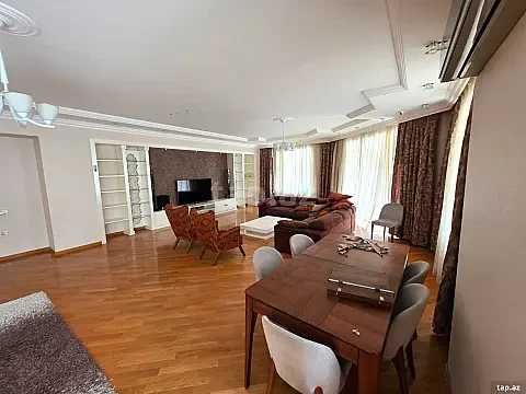 Kirayə verilir 5 otaqlı yeni tikili 265 m² — Bakı 5 otaq 265.00 m²