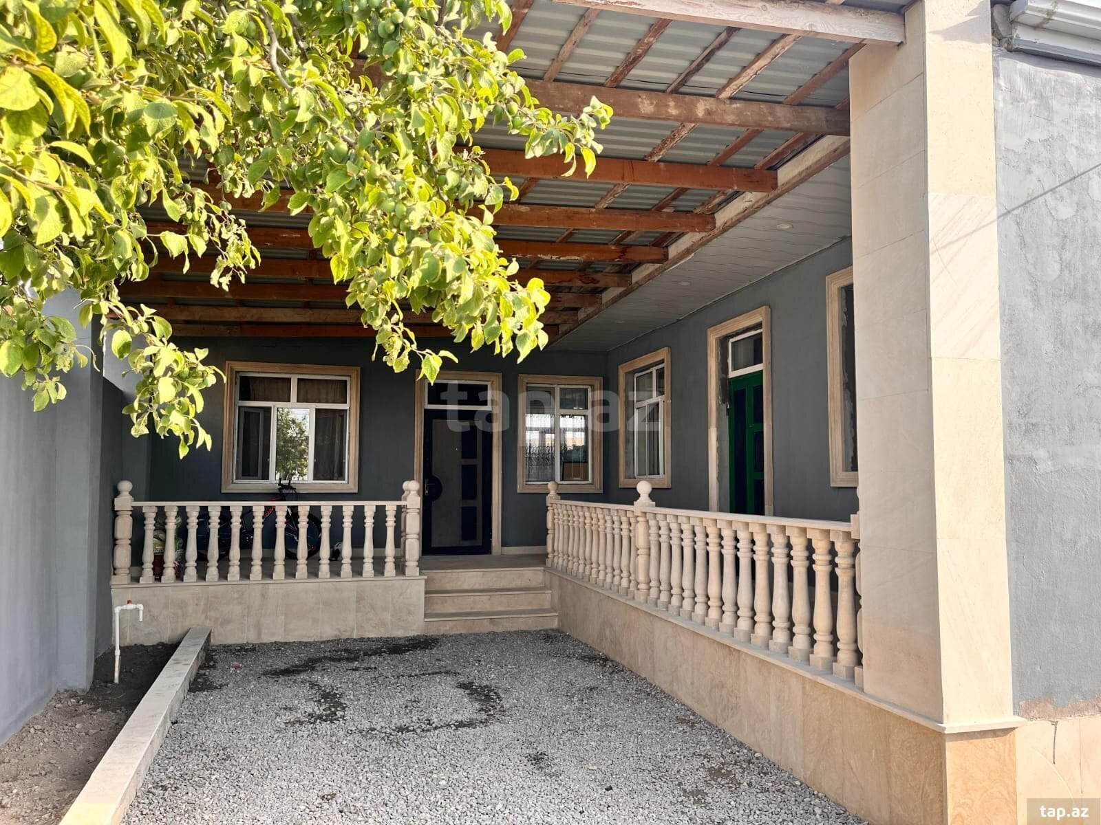 Satılır 4 otaqlı həyət evi 120 m²