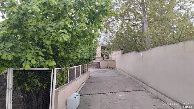 Satılır 4 otaqlı həyət evi 220 m² — Gəncə 4 otaq 220.00 m²
