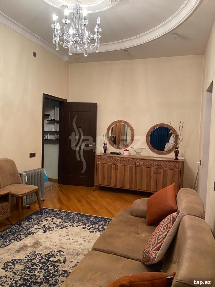 Satılır 2 otaqlı mənzil 65 m²