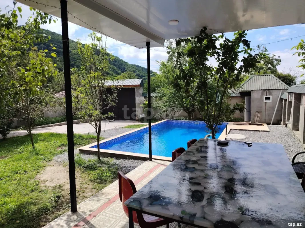 Kirayə verilir 3 otaqlı həyət evi 150 m²