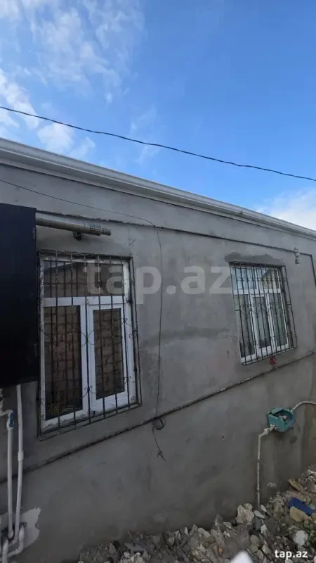 Satılır 4 otaqlı həyət evi 85 m²